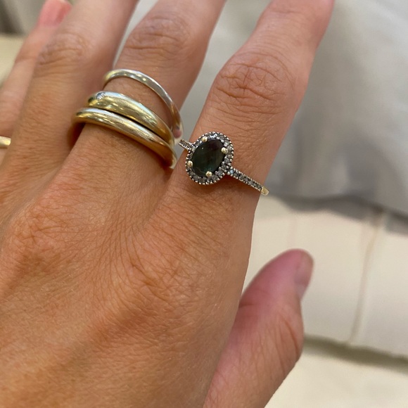 Solid yellow gold & diamond ring - Picture 1 of 4